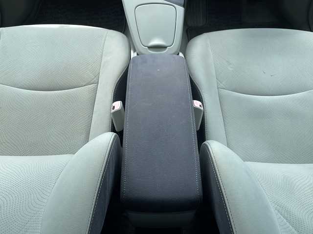 トヨタ プリウス S　LEDエディション 沖縄県 2011(平23)年 8.6万km ダークバイオレットマイカメタリック 純正ナビ・TV・CD・DVD/バックカメラ/ETC/オートライト/純正アルミ/LEDヘッドライト/スマートキー/フォグランプ/ウィンカードアミラー