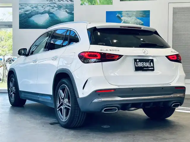 メルセデス・ベンツ ＧＬＡ２００ｄ 4マチック 大阪府 2020(令2)年 2.9万km ポーラホワイト レーダーセーフティP/ハーフレザー/メモリ付きパワーシート/シートヒーター/ACC/純正ナビ/TV/３６０度カメラ/純正19インチAW/LEDヘッドライト/アンビエントライト/電動リアゲート/ブラインドスポット/ワイヤレス充電