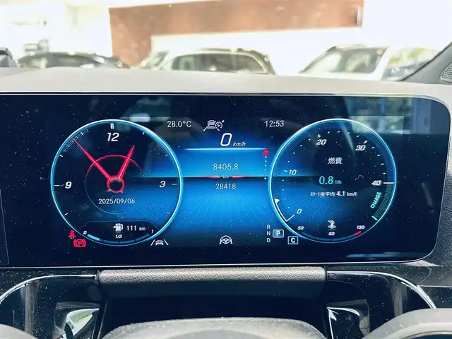 メルセデス・ベンツ ＧＬＡ２００ｄ 4マチック 大阪府 2020(令2)年 2.9万km ポーラホワイト レーダーセーフティP/ハーフレザー/メモリ付きパワーシート/シートヒーター/ACC/純正ナビ/TV/３６０度カメラ/純正19インチAW/LEDヘッドライト/アンビエントライト/電動リアゲート/ブラインドスポット/ワイヤレス充電