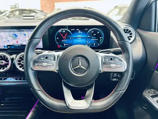 メルセデス・ベンツ ＧＬＡ２００ｄ 4マチック 大阪府 2020(令2)年 2.9万km ポーラホワイト レーダーセーフティP/ハーフレザー/メモリ付きパワーシート/シートヒーター/ACC/純正ナビ/TV/３６０度カメラ/純正19インチAW/LEDヘッドライト/アンビエントライト/電動リアゲート/ブラインドスポット/ワイヤレス充電