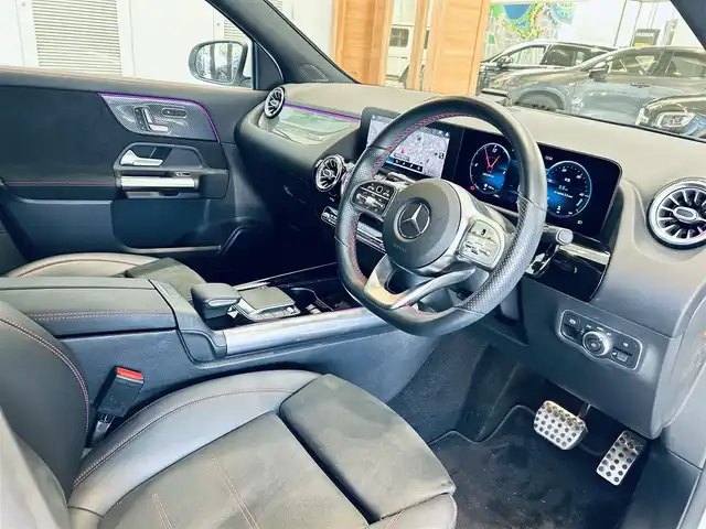 メルセデス・ベンツ ＧＬＡ２００ｄ 4マチック 大阪府 2020(令2)年 2.9万km ポーラホワイト レーダーセーフティP/ハーフレザー/メモリ付きパワーシート/シートヒーター/ACC/純正ナビ/TV/３６０度カメラ/純正19インチAW/LEDヘッドライト/アンビエントライト/電動リアゲート/ブラインドスポット/ワイヤレス充電