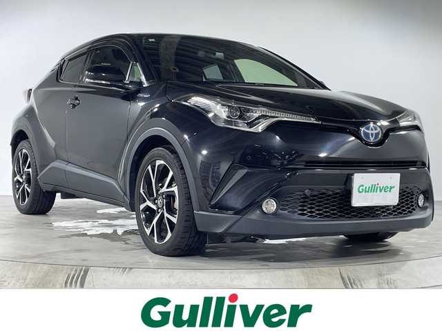 トヨタ Ｃ－ＨＲ G 福岡県 2017(平29)年 8.4万km ブラックマイカ 純正9インチメモリナビ/・CD/DVD/BT/フルセグTV/・バックモニター/トヨタセーフティセンス/・プリクラッシュセーフティ/・レーンディパーチャーアラート/・オートハイビーム/・レーダークルーズコントロール/・ブラインドスポットモニター/クリアランスソナー/ハーフレザーシート/・シートヒーター（D/N)/革巻きステアリング/・ステアリングリモコン/LEDヘッドライト/・オートライト/・フォグランプ/スマートキー/・プッシュスタート/・スペアキー/純正18インチアルミホイール/純正フロアマット/純正ドアバイザー
