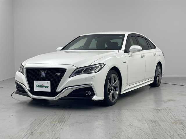トヨタ クラウン ハイブリッド RS アドバンス 茨城県 2018(平30)年 13.3万km ホワイトパールクリスタルシャイン マルチインフォメーションディスプレイ　デジタルインナーミラー　ヘッドアップディスプレイ　ステアリングヒーター　シートメモリ　パワーシート　エアシート　シートヒータ　ビルドインＥＴＣ２．０　パドルシフト