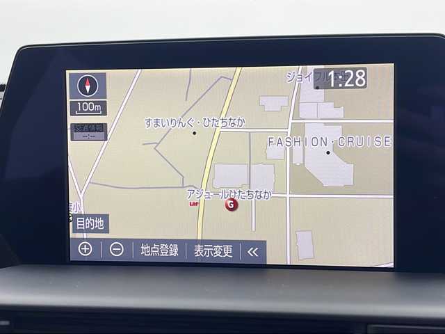 トヨタ クラウン ハイブリッド RS アドバンス 茨城県 2018(平30)年 13.3万km ホワイトパールクリスタルシャイン マルチインフォメーションディスプレイ　デジタルインナーミラー　ヘッドアップディスプレイ　ステアリングヒーター　シートメモリ　パワーシート　エアシート　シートヒータ　ビルドインＥＴＣ２．０　パドルシフト