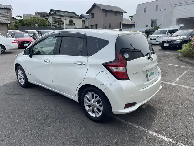 日産 ノート e－パワー X 神奈川県 2017(平29)年 1.4万km パール