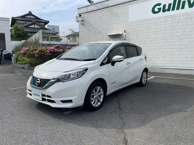 日産 ノート e－パワー X 神奈川県 2017(平29)年 1.4万km パール