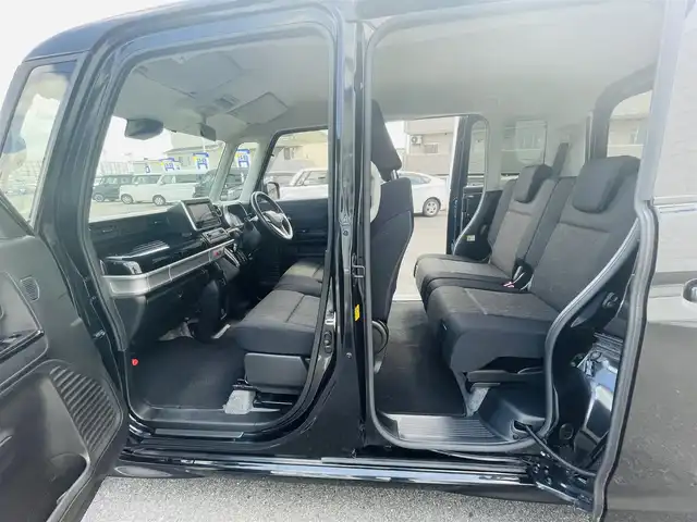 スズキ スペーシア カスタム HYBRID GS 岡山県 2019(平31)年 11.3万km ブルーイッシュブラックパール3 (株)IDOMが運営する【じしゃロン岡山店】の自社ローン専用車両になります。こちらは現金またはオートローンご利用時の価格です。自社ローンご希望の方は別途その旨お申付け下さい/・社外ナビゲーション/・片側電動スライドドア/・ＥＴＣ/・シートヒーター