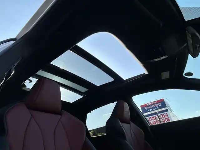 レクサス ＲＸ 500h Fスポーツパフォーマンス 福島県 2025(令7)年 0.1万km ホワイトノーヴァガラスフレーク ワンオーナー/4WD/純正14インチナビ機能ディスプレイオーディオ(AM/FM/Bluetooth/AppleCarPlay/AndroidAuto)/フルセグ/プレミアムサウンド(マークレビンソン)/パノラミックビューミニター/100V充電/置くだけ充電/デジタルインナーミラー/電動シート/全席シートヒーター/パノラマルーフ/ルーフレール/クリアランスソナー/レーンキープアシスト/レーンチェンジアシスト/ロードサインアシスト/誤発進防止装置/オフロード走行モード/アクティブサウンドコントロール/車線逸脱警報/リモートパーク/プリクラッシュセーフティ/アダプティブクルーズコントロール/安心降車アシスト/空気圧センサー/ブラインドスポットモニター/純正ドライブレコーダー/ビルトインETC2.0/オレンジキャリパー/ワイパーデアイサー/電動リアゲート/純正21インチホイール/純正フロアマット/三眼LEDヘッドライト/全席ベンチレーション/本革レザーシート/メモリーシート/革巻きステアリング/ステアリングヒーター/後席サンシェード/サンルーフ/スマートキー/スペアキー