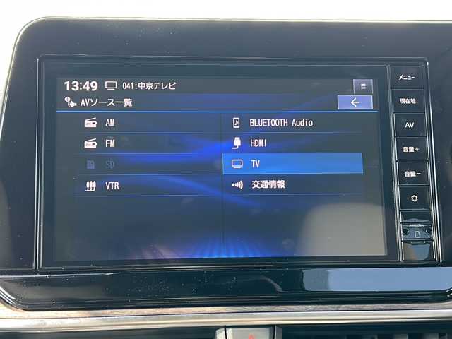 日産 オーラ G 三重県 2025(令7)年 0.1千km ピュアホワイトパール 純正9型ナビ /全周囲カメラ/BSM /デジタルインナーミラー /スペアキー /前後コーナーセンサー /前後ドライブレコーダー /ハーフレザーシート /運転席パワーシート /衝突軽減ブレーキ/革巻きステアリング/ステアリングスイッチ/LEDヘッドライト /オートハイビーム/オートライト/フロアマット /タイプC給電ポート/電動格納ミラー/禁煙車