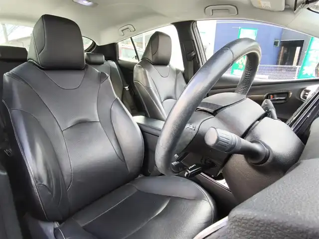 トヨタ プリウス ＰＨＶ A プレミアムナビパッケージ 熊本県 2020(令2)年 9.6万km ホワイトパールクリスタルシャイン モデリスタフルエアロ/モデリスタ18インチAW/充電プラグ車載/11.6インチT-Connectナビゲーションシステム/【フルセグTV/Bluetooth/AM/FM】/パノラミックビューモニター/レーダークルーズコントロール/プリクラッシュセーフティー/クリアランスソナー/レーンディパーチャーアラート/パーキングサポートブレーキ/ブラインドスポットモニター/ヘッドアップディスプレイ/オートLEDライト/オートハイビーム/ウィンカーミラー/レザーシート/D席パワーシート/前席シートヒーター/エアシート/革巻きステアリング/ステアリングスイッチ/ドライブレコーダー前後/ETC2.0/横滑り防止装置/純正フロアマット/純正ドアバイザー/保証書/スペアキー