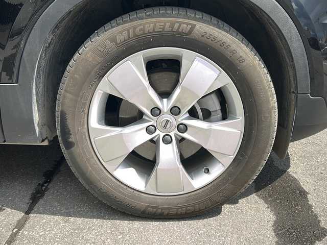 ボルボ ＸＣ４０ B4 AWD モメンタム 道北・旭川 2021(令3)年 1.1万km オニキスブラックP ・４ＷＤ/・純正ナビ、フルセグ・ＢＴ/・全方位カメラ/・アダクティブクルーズコントロール/・パイロットアシスト/・パークアシスト/・クロストラフィックアラート/・ブラインドスポットインフォーメーション/・ロードサインインフォーメーション/・アクティブベンディングライト/・コーナーリングライト/・ブレーキホールド/・純正１８インチアルミ/・前席パワーシート/・Ｄ席メモリーシート/・電動リアゲート/・社外前後ドライブレコーダー/・ETC/・スペアキー１/・新車時保証書、取説