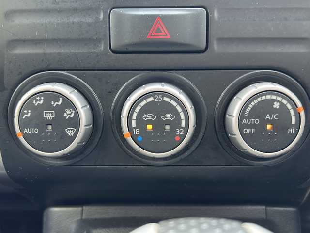 日産 エクストレイル 20Xtt 岐阜県 2012(平24)年 14.1万km ダイヤモンドブラック /7インチSDナビ/（BT/CD/DVD/FM/AM/TV/SD/USB）//前方ドラレコ//純正フロアマット//純正18インチアルミホイール//純正ドアバイザー//ETC//取扱説明書＆保証書＆記録簿　完備