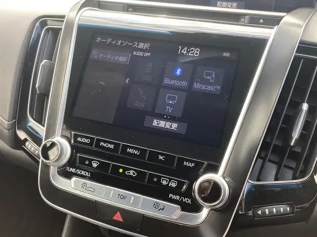 トヨタ クラウン ハイブリッド G 愛媛県 2019(令1)年 10.5万km ブラック 純正ナビ(AM/FM/CD/DVD/Bluetooth/USB/フルセグTV)/バックカメラ/ビルトインETC/全席パワーシート/全席シートヒーター/前席シートベンチレーション/パドルシフト/トヨタセーフティセンス/レーダークルーズコントロール/前後コーナーセンサー/LEDヘッドライト/純正17インチアルミホイール/純正フロアマット/スペアキー