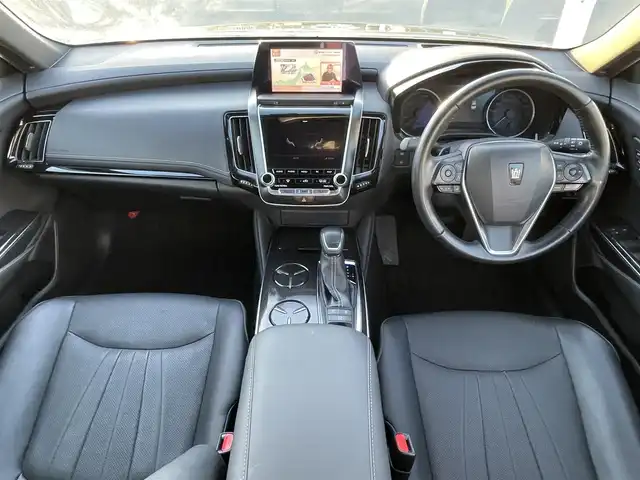 トヨタ クラウン ハイブリッド G 岡山県 2019(令1)年 10.5万km ブラック 登録時走行距離104820km/純正ナビ/(AM/FM/CD/DVD/Bluetooth/USB/フルセグTV)/バックカメラ/ビルトインETC/全席パワーシート/全席シートヒーター/前席シートベンチレーション/パドルシフト/トヨタセーフティセンス/レーンディパーチャーアラート/レーダークルーズコントロール/オートマチックハイビーム/前後コーナーセンサー/LEDヘッドライト/純正17インチアルミホイール/純正フロアマット/スペアキー(1本)