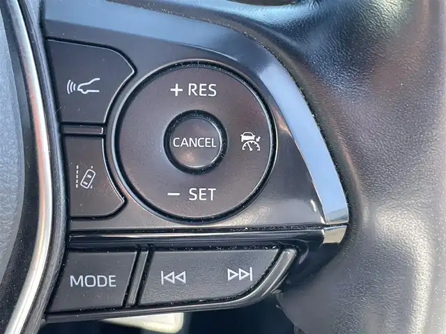 トヨタ クラウン ハイブリッド G 岡山県 2019(令1)年 10.5万km ブラック 登録時走行距離104820km/純正ナビ/(AM/FM/CD/DVD/Bluetooth/USB/フルセグTV)/バックカメラ/ビルトインETC/全席パワーシート/全席シートヒーター/前席シートベンチレーション/パドルシフト/トヨタセーフティセンス/レーンディパーチャーアラート/レーダークルーズコントロール/オートマチックハイビーム/前後コーナーセンサー/LEDヘッドライト/純正17インチアルミホイール/純正フロアマット/スペアキー(1本)