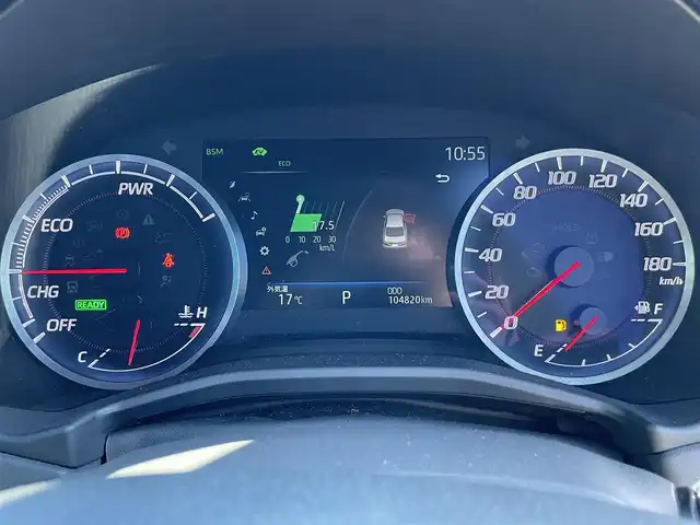 トヨタ クラウン ハイブリッド G 岡山県 2019(令1)年 10.5万km ブラック 登録時走行距離104820km/純正ナビ/(AM/FM/CD/DVD/Bluetooth/USB/フルセグTV)/バックカメラ/ビルトインETC/全席パワーシート/全席シートヒーター/前席シートベンチレーション/パドルシフト/トヨタセーフティセンス/レーンディパーチャーアラート/レーダークルーズコントロール/オートマチックハイビーム/前後コーナーセンサー/LEDヘッドライト/純正17インチアルミホイール/純正フロアマット/スペアキー(1本)