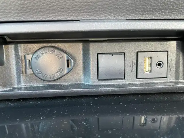 トヨタ クラウン ハイブリッド G 岡山県 2019(令1)年 10.5万km ブラック 登録時走行距離104820km/純正ナビ/(AM/FM/CD/DVD/Bluetooth/USB/フルセグTV)/バックカメラ/ビルトインETC/全席パワーシート/全席シートヒーター/前席シートベンチレーション/パドルシフト/トヨタセーフティセンス/レーンディパーチャーアラート/レーダークルーズコントロール/オートマチックハイビーム/前後コーナーセンサー/LEDヘッドライト/純正17インチアルミホイール/純正フロアマット/スペアキー(1本)