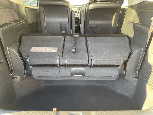 ホンダ オデッセイ アブソルート EX 東京都 2014(平26)年 10.8万km クリスタルブラックパール (株)IDOMが運営する【じしゃロン国分寺店】の自社ローン対象車両になります。こちらは現金ご利用時の価格です。自社ローンご希望の方は別途その旨お申付け下さい。/衝突被害軽減ブレーキシステム(CMBS)/マルチビューカメラシステム/両側パワースライドドア/純正インターメモリナビ/フルセグテレビ/フリップダウンモニター/2列目オットマン/クルーズコントロール/純正18インチアルミ/スマートキー/パドルシフト/ステアリングスイッチ/LED/ETC