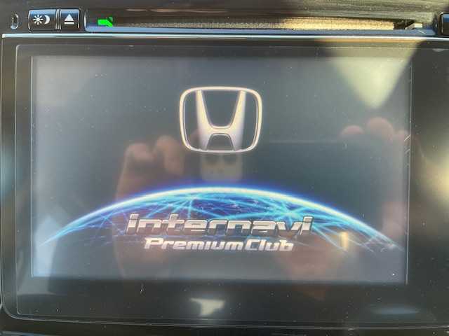 ホンダ オデッセイ アブソルート EX 東京都 2014(平26)年 10.8万km クリスタルブラックパール (株)IDOMが運営する【じしゃロン国分寺店】の自社ローン対象車両になります。こちらは現金ご利用時の価格です。自社ローンご希望の方は別途その旨お申付け下さい。/衝突被害軽減ブレーキシステム(CMBS)/マルチビューカメラシステム/両側パワースライドドア/純正インターメモリナビ/フルセグテレビ/フリップダウンモニター/2列目オットマン/クルーズコントロール/純正18インチアルミ/スマートキー/パドルシフト/ステアリングスイッチ/LED/ETC