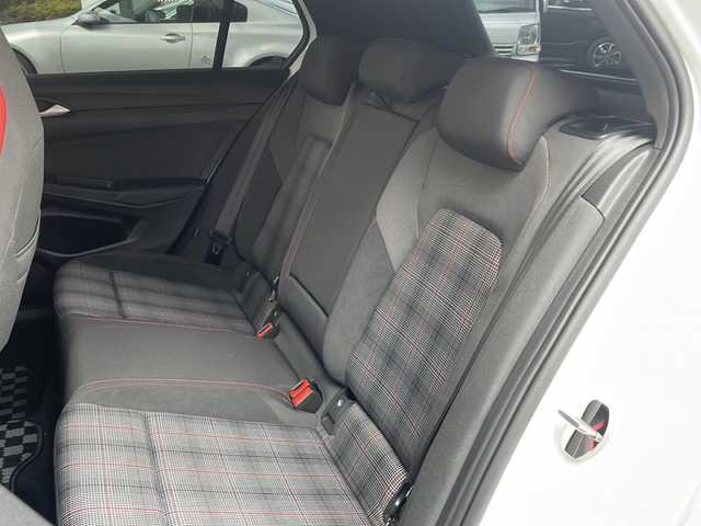 フォルクスワーゲン ＶＷ ゴルフ ＧＴＩ 兵庫県 2022(令4)年 0.9万km 白 登録時走行距離8837km/ワンオーナー/OP/DiscoverProパッケージ/SSDナビ/フルセグTV/DCCパッケージ/DCC（アダプティブシャシーコントロール）/純正19インチAW/テクノロジーパッケージ/LEDマトリクスヘッドランプ/ダイナミック（インジケーター、コーナリングライト、ライトアシスト）/駐車支援システム/ヘッドアップディスプレイ/-/オールインセーフティ（予防安全装備）/アダプティブクルーズ/パークディスタンスコントロール（フロント、リア）/リアビューカメラ/ドライビングプロファイル機能/デジタルコックピットプロ/前席シートヒーター/純正前後ドライブレコーダー/純正ビルトインETC2.0/スマートエントリー/スタートシステム/純正フロアマット/保証書/取説/スペアキー