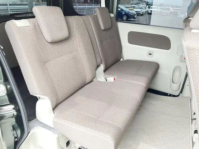 スズキ エブリイ JOIN 群馬県 2021(令3)年 0.7万km クールカーキPM 純正オーディオ(FM/AM/AUX/CD)/ポータブルナビ/ワンオーナー/衝突軽減ブレーキ/コーナーセンサー/オートライト/電動格納ミラー/両側スライドドア/純正フロアマット/純正ホイールキャップ/純正ドアバイザー/パワーウィンドウ/パワーステアリング/保証書/取扱説明書