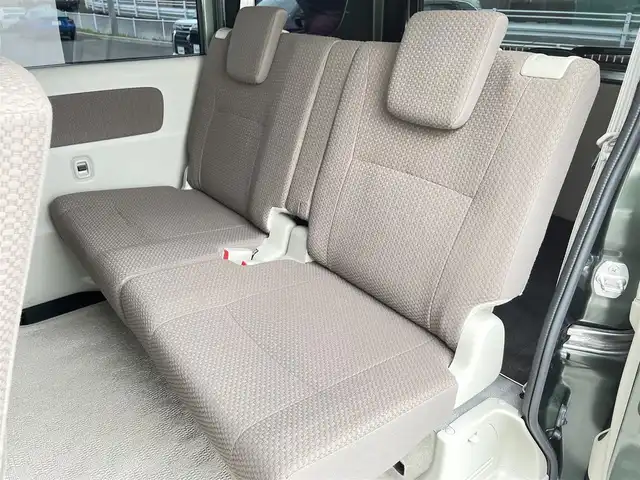 スズキ エブリイ JOIN 群馬県 2021(令3)年 0.7万km クールカーキPM 純正オーディオ(FM/AM/AUX/CD)/ポータブルナビ/ワンオーナー/衝突軽減ブレーキ/コーナーセンサー/オートライト/電動格納ミラー/両側スライドドア/純正フロアマット/純正ホイールキャップ/純正ドアバイザー/パワーウィンドウ/パワーステアリング/保証書/取扱説明書