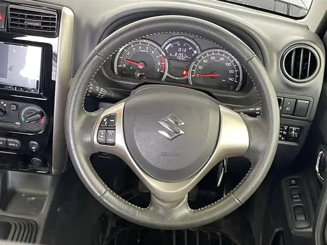 スズキ ジムニー ランドベンチャー 埼玉県 2017(平29)年 1.5万km ノクターンブルーパール 社外７インチナビ　ＥＴＣ　シートヒーター　ドライブレコーダー　ステアリングリモコン　ＣＤ　ＤＶＤ　Ｂｌｕｅｔｏｏｔｈ　地デジフルセグＴＶ　純正アルミホイール　純正フロアマット　リモコンキー　