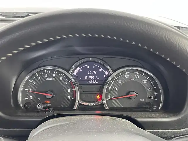 スズキ ジムニー ランドベンチャー 埼玉県 2017(平29)年 1.5万km ノクターンブルーパール 社外７インチナビ　ＥＴＣ　シートヒーター　ドライブレコーダー　ステアリングリモコン　ＣＤ　ＤＶＤ　Ｂｌｕｅｔｏｏｔｈ　地デジフルセグＴＶ　純正アルミホイール　純正フロアマット　リモコンキー　