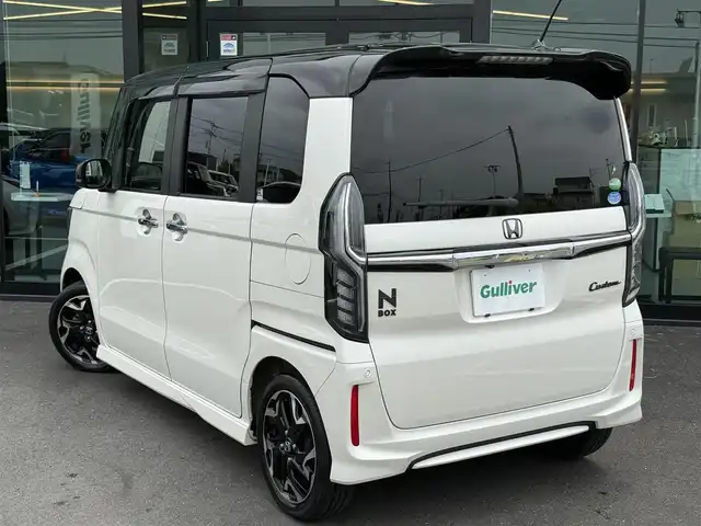 ホンダ Ｎ ＢＯＸ カスタム G L ターボ ホンダセンシング 栃木県 2017(平29)年 4.2万km プレミアムホワイトパールⅡ ツートンカラー/Gathersナビ/Bluetoothオーディオ/バックカメラ/CD/DVD再生機能/フルセグtv走行中視聴可/ステアリングリモコン/ホンダセンシング /レーダークルーズコントロール/レーンキープアシストシステム/バックソナー/両側パワースライドドア /ハーフレザーシート/LEDヘッドライト&フォグ/シーケンシャルウインカー/ビルトインETC/USB入力×2/スマートキー×2