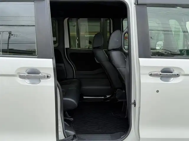 ホンダ Ｎ ＢＯＸ カスタム G L ターボ ホンダセンシング 栃木県 2017(平29)年 4.2万km プレミアムホワイトパールⅡ ツートンカラー/Gathersナビ/Bluetoothオーディオ/バックカメラ/CD/DVD再生機能/フルセグtv走行中視聴可/ステアリングリモコン/ホンダセンシング /レーダークルーズコントロール/レーンキープアシストシステム/バックソナー/両側パワースライドドア /ハーフレザーシート/LEDヘッドライト&フォグ/シーケンシャルウインカー/ビルトインETC/USB入力×2/スマートキー×2