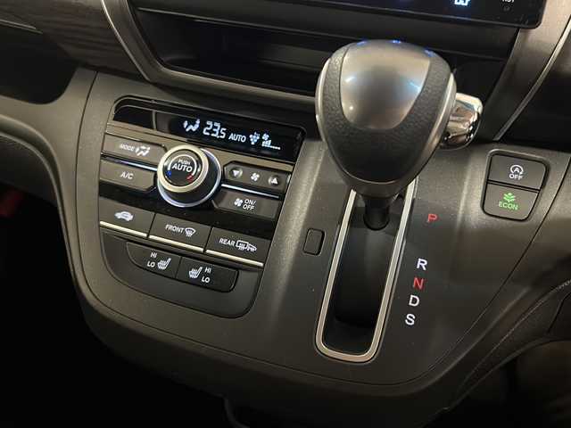 ホンダ フリード G ホンダセンシング 熊本県 2021(令3)年 3.7万km シーグラスブルーパール ワンオーナー/社外ディスプレイオーディオ/バックカメラ/LEDヘッドライト/両側パワースライドドア/前席シートヒーター/ETC/クルーズコントロール/ホンダセンシング/・衝突軽減ブレーキ/・車線維持支援システム/・誤発進抑制機能/・標識認識機能/社外フロアマット/純正15インチアルミホイール/車両取扱説明書/保証書/スペアキー