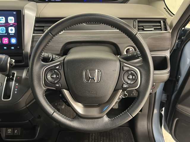 ホンダ フリード G ホンダセンシング 熊本県 2021(令3)年 3.7万km シーグラスブルーパール ワンオーナー/社外ディスプレイオーディオ/バックカメラ/LEDヘッドライト/両側パワースライドドア/前席シートヒーター/ETC/クルーズコントロール/ホンダセンシング/・衝突軽減ブレーキ/・車線維持支援システム/・誤発進抑制機能/・標識認識機能/社外フロアマット/純正15インチアルミホイール/車両取扱説明書/保証書/スペアキー