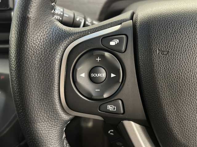 ホンダ フリード G ホンダセンシング 熊本県 2021(令3)年 3.7万km シーグラスブルーパール ワンオーナー/社外ディスプレイオーディオ/バックカメラ/LEDヘッドライト/両側パワースライドドア/前席シートヒーター/ETC/クルーズコントロール/ホンダセンシング/・衝突軽減ブレーキ/・車線維持支援システム/・誤発進抑制機能/・標識認識機能/社外フロアマット/純正15インチアルミホイール/車両取扱説明書/保証書/スペアキー