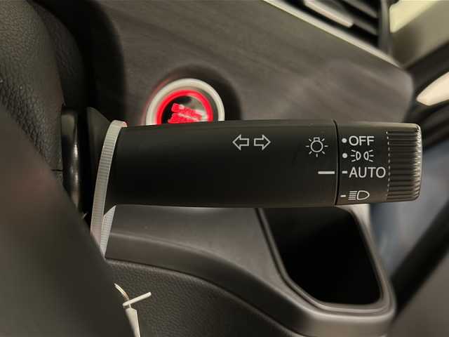 ホンダ フリード G ホンダセンシング 熊本県 2021(令3)年 3.7万km シーグラスブルーパール ワンオーナー/社外ディスプレイオーディオ/バックカメラ/LEDヘッドライト/両側パワースライドドア/前席シートヒーター/ETC/クルーズコントロール/ホンダセンシング/・衝突軽減ブレーキ/・車線維持支援システム/・誤発進抑制機能/・標識認識機能/社外フロアマット/純正15インチアルミホイール/車両取扱説明書/保証書/スペアキー