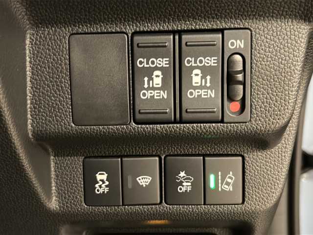 ホンダ フリード G ホンダセンシング 熊本県 2021(令3)年 3.7万km シーグラスブルーパール ワンオーナー/社外ディスプレイオーディオ/バックカメラ/LEDヘッドライト/両側パワースライドドア/前席シートヒーター/ETC/クルーズコントロール/ホンダセンシング/・衝突軽減ブレーキ/・車線維持支援システム/・誤発進抑制機能/・標識認識機能/社外フロアマット/純正15インチアルミホイール/車両取扱説明書/保証書/スペアキー