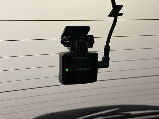 トヨタ ヤリスクロス ハイブリッド Z 愛知県 2023(令5)年 2.3万km ブラックマイカ/プラチナホワイトパールマイカ 純正8型ナビ/・Bluetooth/・USB接続/・スマートフォン接続/シートヒーター/ステアリングヒーター/レーダークルーズコントロール/ビルトインETC/前後ドライブレコーダー/衝突軽減ブレーキ/レーンキープアシスト/オートマチックハイビーム/クリアランスソナー