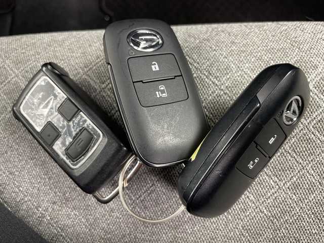 ダイハツ タント X 道央・札幌 2022(令4)年 3.3万km アイスグリーン ・４WD/スマートアシスト/・衝突被害軽減ブレーキ/・レーンキープアシスト/・純正ナビ（NMZN-W72D）/・Bluetooth/CD/DVD/SD//・USB/フルセグTV/・バックカメラ/・片側パワースライドドア/・前席シートヒーター/・運転席ロングスライドシート/・LEDヘッドライト/オートライト/・スマートキー/スペアキー1本/・純正エンジンスターター/・横滑り防止装置/盗難防止装置/・純正ドライブレコーダー/・アイドリングストップ/・ABS/・積込スタッドレスタイヤ