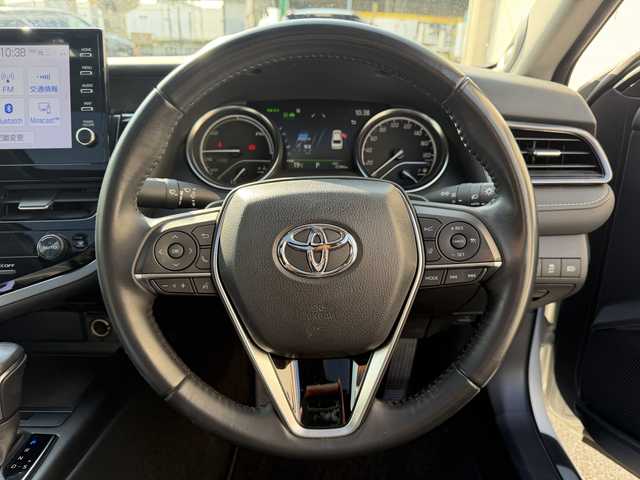 トヨタ カムリ WSレザーパッケージ 兵庫県 2022(令4)年 2.6万km アティチュードブラックマイカ/プラチナホワイトパールマイカ ワンオーナー/純正メーカーナビ/（BT/Miracast）/JBLサラウンドシステム/バックカメラ/GRエアロ/フロント/サイド/リア/リアアンダー/TRDマフラー/サンルーフ/フルレザーシート/前席パワーシート/シートヒーター/ドライブレコーダー/LEDヘッドライト/AUTOライト/トヨタセーフティセンス/スマートキー/エンジンスターター/保証書/取扱説明書