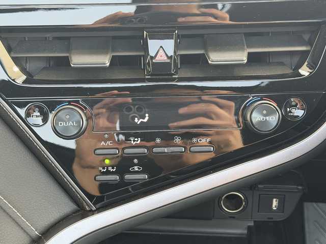 トヨタ カムリ WSレザーパッケージ 兵庫県 2022(令4)年 2.6万km アティチュードブラックマイカ/プラチナホワイトパールマイカ ワンオーナー/純正メーカーナビ/（BT/Miracast）/JBLサラウンドシステム/バックカメラ/GRエアロ/フロント/サイド/リア/リアアンダー/TRDマフラー/サンルーフ/フルレザーシート/前席パワーシート/シートヒーター/ドライブレコーダー/LEDヘッドライト/AUTOライト/トヨタセーフティセンス/スマートキー/エンジンスターター/保証書/取扱説明書