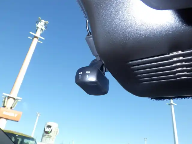 日産 オーラ ニスモ 千葉県 2022(令4)年 4.5万km スーパーブラック エマージェンシーブレーキ/プロパイロット/インテリジェントクルーズコントロール/インテリジェントルームミラー/ワイヤレス充電/純正ナビ/地デジTV/【Bluetooth接続】/アラウンドビューモニター/コンビハンドル/ステアリングスイッチ/ETC（2.0）/LEDヘッドライト/フォグライト/ウインカーミラー/コーナーセンサー/純正17インチアルミホイル/サイド/カーテンエアバッグ/インテリジェントキー