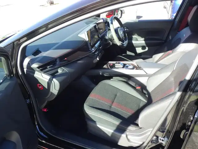 日産 オーラ ニスモ 千葉県 2022(令4)年 4.5万km スーパーブラック エマージェンシーブレーキ/プロパイロット/インテリジェントクルーズコントロール/インテリジェントルームミラー/ワイヤレス充電/純正ナビ/地デジTV/【Bluetooth接続】/アラウンドビューモニター/コンビハンドル/ステアリングスイッチ/ETC（2.0）/LEDヘッドライト/フォグライト/ウインカーミラー/コーナーセンサー/純正17インチアルミホイル/サイド/カーテンエアバッグ/インテリジェントキー