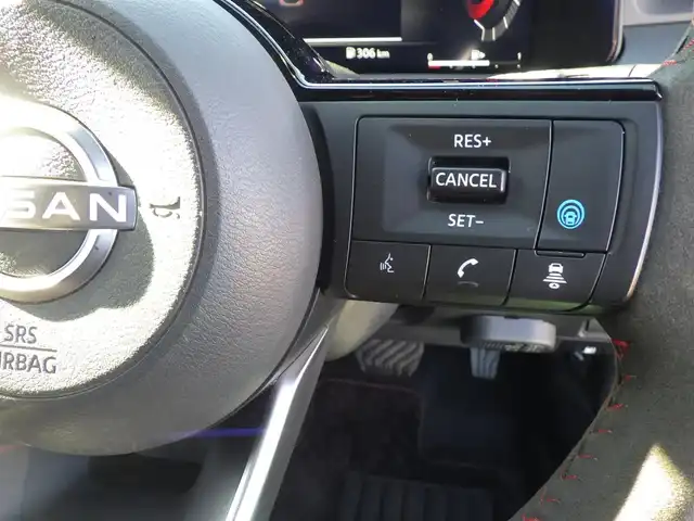 日産 オーラ ニスモ 千葉県 2022(令4)年 4.5万km スーパーブラック エマージェンシーブレーキ/プロパイロット/インテリジェントクルーズコントロール/インテリジェントルームミラー/ワイヤレス充電/純正ナビ/地デジTV/【Bluetooth接続】/アラウンドビューモニター/コンビハンドル/ステアリングスイッチ/ETC（2.0）/LEDヘッドライト/フォグライト/ウインカーミラー/コーナーセンサー/純正17インチアルミホイル/サイド/カーテンエアバッグ/インテリジェントキー