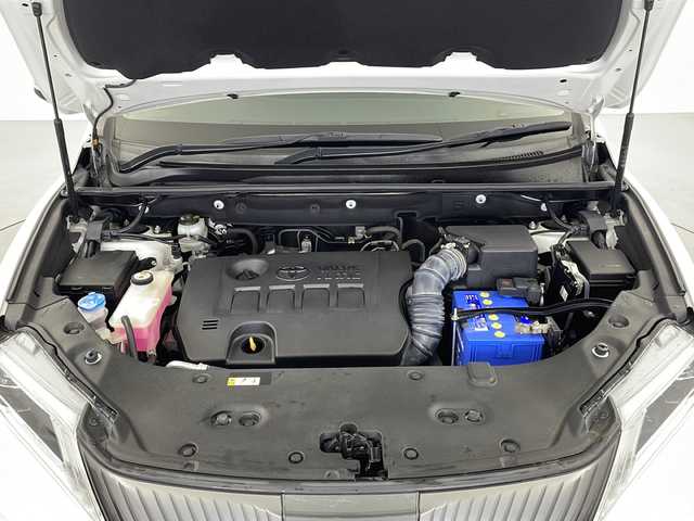 トヨタ ハリアー エレガンス 栃木県 2019(令1)年 2.8万km ホワイトパールクリスタルシャイン 社外9インチナビ/（フルセグTV/BT/DVD/CD）/バックカメラ/衝突軽減ブレーキ/クルーズコントロール/車線逸脱防止/横滑り防止/MTモード付AT/パワーシート/ETC/ドライブレコーダー/LEDオートライト/フォグライト/革巻きステアリング/ステアリングスイッチ/電動格納ミラー/プッシュスタート/スマートキー/純正フロアマット