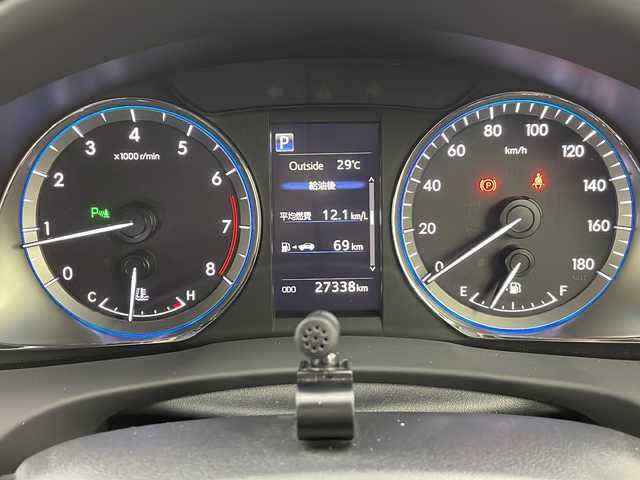 トヨタ ハリアー エレガンス 栃木県 2019(令1)年 2.8万km ホワイトパールクリスタルシャイン 社外9インチナビ/（フルセグTV/BT/DVD/CD）/バックカメラ/衝突軽減ブレーキ/クルーズコントロール/車線逸脱防止/横滑り防止/MTモード付AT/パワーシート/ETC/ドライブレコーダー/LEDオートライト/フォグライト/革巻きステアリング/ステアリングスイッチ/電動格納ミラー/プッシュスタート/スマートキー/純正フロアマット