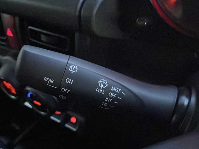 スズキ ジムニー XL 福島県 2023(令5)年 2.2万km シフォンアイボリーM レーダーブレーキサポート　ナビ　Ｂｌｕｅｔｏｏｔｈ　フルセグ　ドラレコ　シートヒーター　ＥＴＣ　オートライト　フォグ　電格ミラー　マット　スマートキー　純正１６ＡＷ　ドアミラーヒーター　ドアバイザー