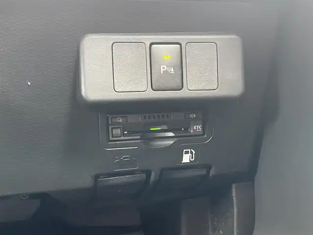 トヨタ タンク カスタムG 長崎県 2019(令1)年 10万km ブラックマイカメタリック (株)IDOMが運営する【じしゃロン長崎店】の自社ローン専用車両になりますこちらは現金またはオートローンご利用時の価格です。自社ローンご希望の方は別途その旨お申付け下さい/ワンオーナー/純正ナビ（NSZT-W68T）/　CD/DVD/SD/BT/AM/FM/フルセグＴＶ/バックカメラ/スマートアシスト３/フロントスポイラー/両側電動スライドドア/クルーズコントロール/ＥＴＣ/純正フロアマット/純正ドアバイザー/LEDヘッドライト/スマートキー×2/ＩＳＯＦＩＸ