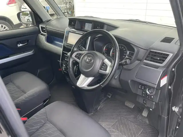 トヨタ タンク カスタムG 長崎県 2019(令1)年 10万km ブラックマイカメタリック (株)IDOMが運営する【じしゃロン長崎店】の自社ローン専用車両になりますこちらは現金またはオートローンご利用時の価格です。自社ローンご希望の方は別途その旨お申付け下さい/ワンオーナー/純正ナビ（NSZT-W68T）/　CD/DVD/SD/BT/AM/FM/フルセグＴＶ/バックカメラ/スマートアシスト３/フロントスポイラー/両側電動スライドドア/クルーズコントロール/ＥＴＣ/純正フロアマット/純正ドアバイザー/LEDヘッドライト/スマートキー×2/ＩＳＯＦＩＸ
