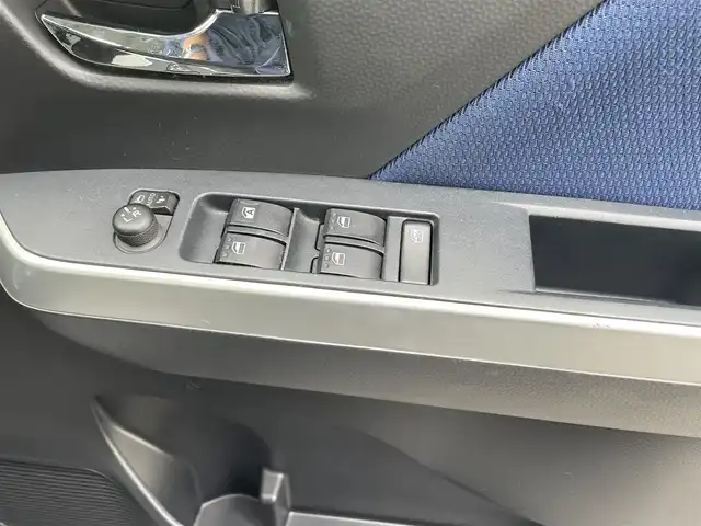 トヨタ タンク カスタムG 長崎県 2019(令1)年 10万km ブラックマイカメタリック (株)IDOMが運営する【じしゃロン長崎店】の自社ローン専用車両になりますこちらは現金またはオートローンご利用時の価格です。自社ローンご希望の方は別途その旨お申付け下さい/ワンオーナー/純正ナビ（NSZT-W68T）/　CD/DVD/SD/BT/AM/FM/フルセグＴＶ/バックカメラ/スマートアシスト３/フロントスポイラー/両側電動スライドドア/クルーズコントロール/ＥＴＣ/純正フロアマット/純正ドアバイザー/LEDヘッドライト/スマートキー×2/ＩＳＯＦＩＸ