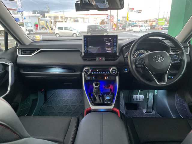 トヨタ ＲＡＶ４ アドベンチャー オフロードPKG 福島県 2020(令2)年 2.7万km スーパーホワイトⅡ ４WD/純正ディスプレイオーディオ/・Applecarplay/・USB/・TipeC接続端子あり/・フルセグTV（走行視聴不可）/レザーシート/パワーシート（D席）/シートヒーター（D席＋N席）/クルーズコントロール（追従機能付き）/純正ETC/オートライト/オートハイビーム/クリアランスソナー（前後）/社外ドラレコ（前後）/360°カメラ/ABH（オートブレーキホールド）/BSM（ブラインドスポットモニター）/RSA（標識認識システム）/オールテレインタイヤ/18×7Jアルミホイール（マット調ブラック塗装）/ルーフレール（ブリッジ型）/TRDマッドフラップ/ボンネットガーニッシュ/トランクトノカバー/サンシェード/ステアリングボタン/ステアリングヒーター