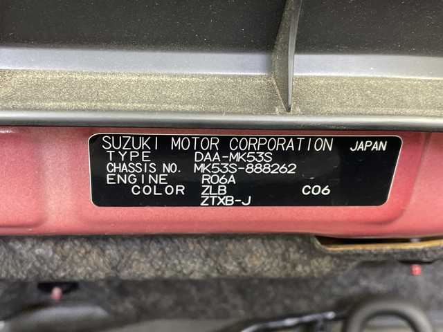 スズキ スペーシア カスタム HYBRID XS ターボ 岐阜県 2019(令1)年 3.1万km フェニックスレッドパール 純正8インチナビゲーション【KEMWOOD】/Bluetooth/CD DVD/フルセグテレビ/iPod/USB/AM FM/SD/両側パワースライドドア/革巻きステアリング/ステアリングリモコン/パドルシフト/LEDヘッドライト/オートライト/ハーフレザーシート/シートヒーター(D席)/純正ビルトインETC/シートバックテーブル/スズキセーフティサポート/衝突被害軽減機能/横滑り防止装置/車線逸脱警報